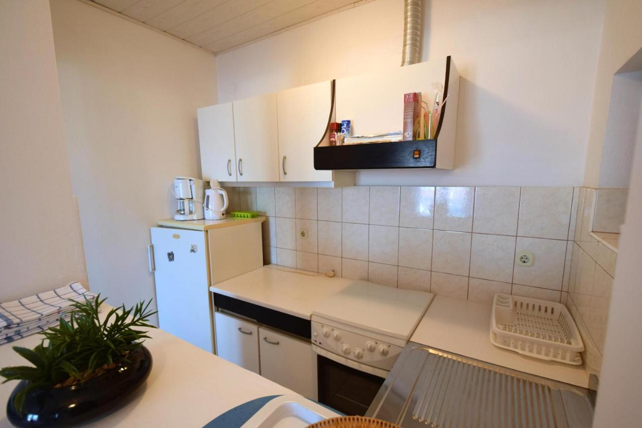 Apartments Marinela Njivice Ngoại thất bức ảnh